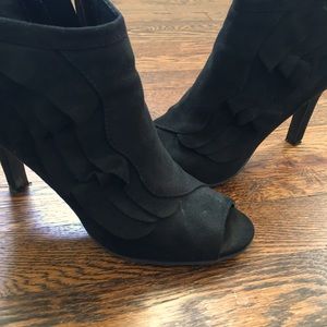 unisa peep toe bootie